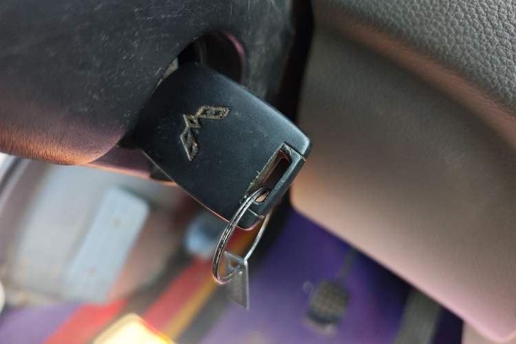 Used Wuling Zhiguang 2015 1.2L S Standard Model LSI