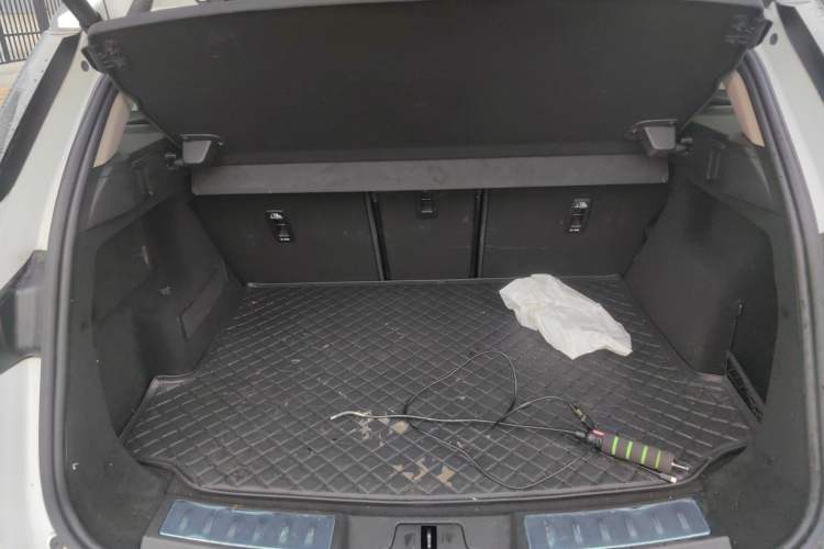 Used Land Rover Range Evoque 2021 Range Rover Velar 249 PS R-Dynamic S Performance Edition