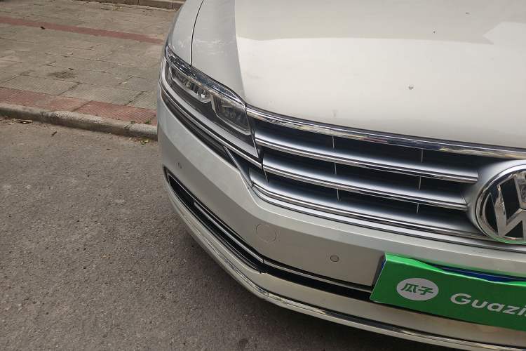 Used Volkswagen Phideon 2018 Revised Version 380TSI Two-Wheel Drive Business Edition