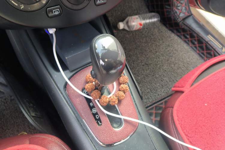 Used Nissan Tiida 2014 1.6L CVT Comfort Model Gear Lever