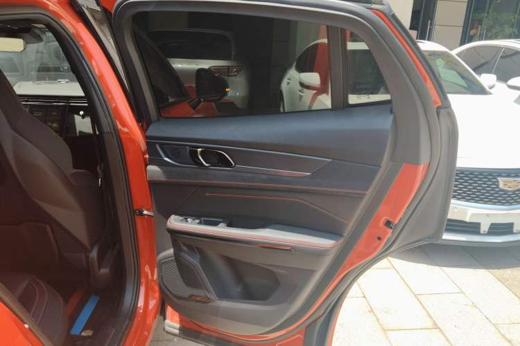 Used Lynk & Co 05 2020 2.0TD Four-Wheel Drive HypeHalo
