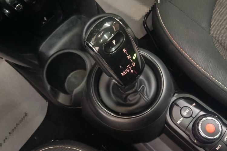 Used MINI 2022 1.5T ONE Five-Door PLUS Gear Lever