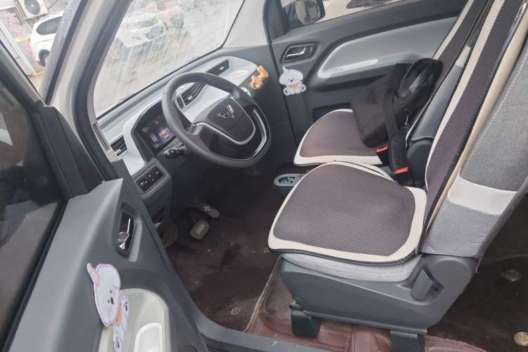 Used Wuling Hongguang MINIEV 2022 Macaron Premium Model – Lithium Iron Phosphate Left Front Seat