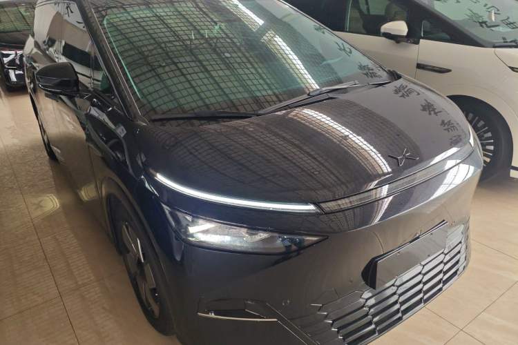 Used XPeng X9 2024 702 Ultra-Long Range Pro