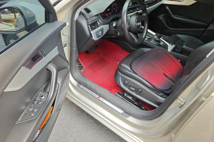 Used Audi A4L 2019 40 TFSI Fashion Version China V
