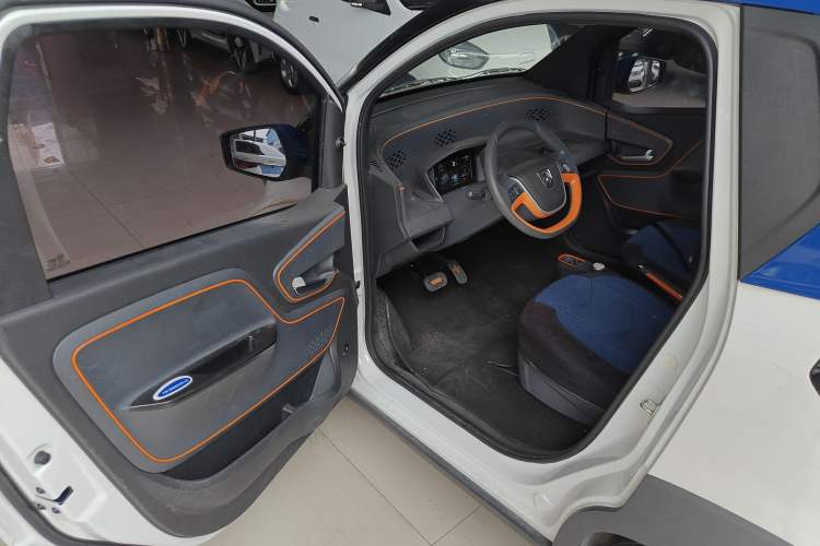 Used Baojun E100 2019 250KM Smart Drive Edition Driver Seat