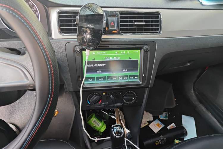 Used Skoda Rapid Spaceback 2016 1.6L Automatic Chuanxing Edition Audio And AC Panel