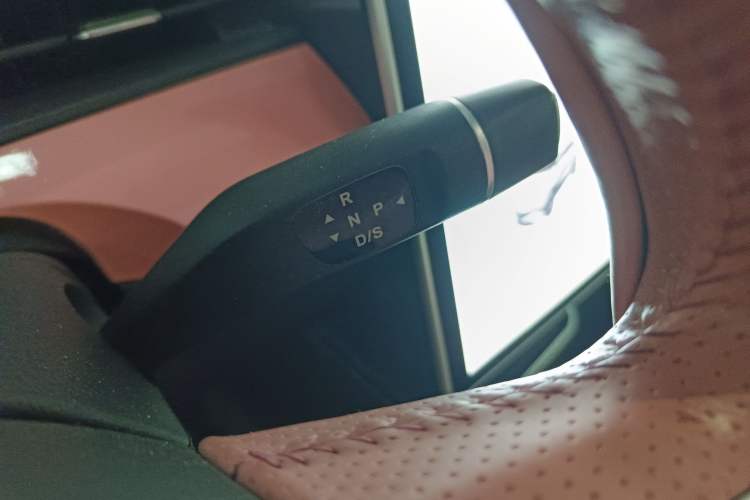 Used NETA V 2021 Standard Range Entertainment Version – Upgraded Model
