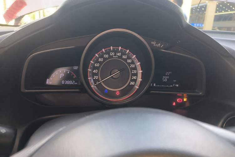 Used Mazda Mazda 3 Axela 2016 Sedan 1.5L Automatic Luxury Model