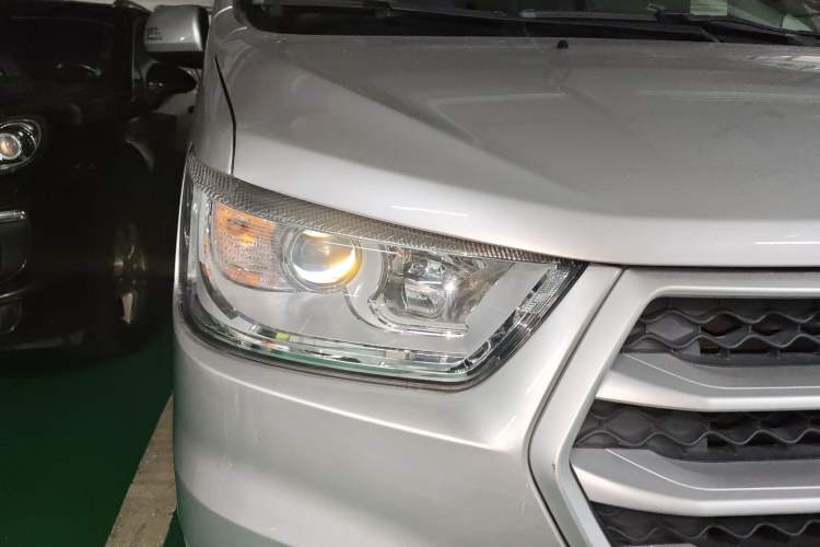 Used JAC Refine M4 2019 Business & Travel Series 2.0L Manual Speed Edition China VI Standard