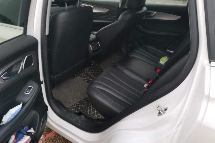 Used Roewe RX5 MAX 2021 Supreme Series 300TGI Automatic Luxury Cabin Edition
