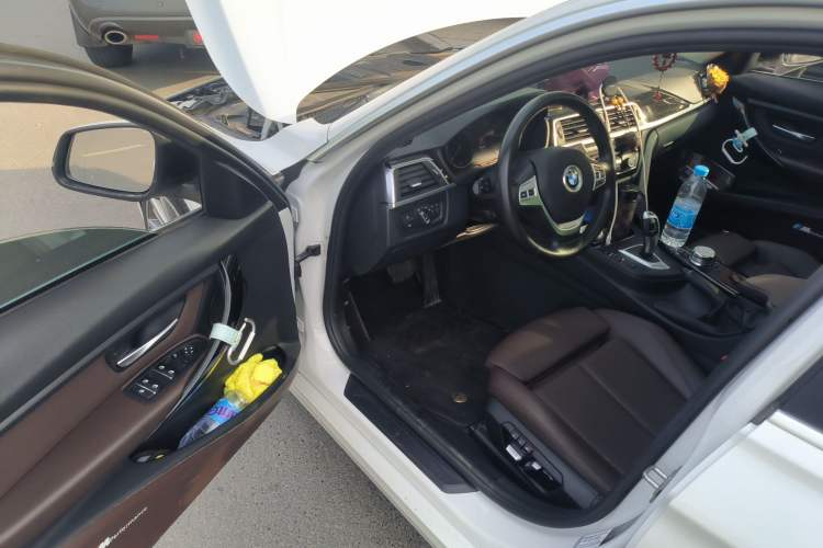 Used BMW 3 Series 2019 320Li Fashion Model
