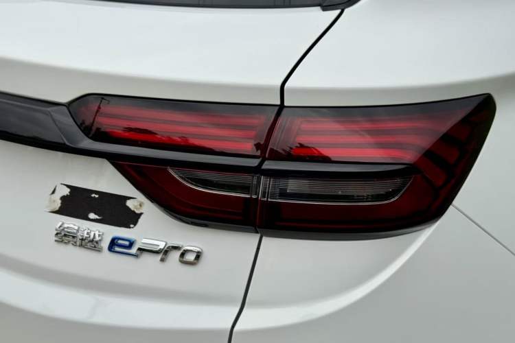 Used Geely Auto Coolray New Energy 2022 1.5T ePro 85KM Starry Edition Exterior 3