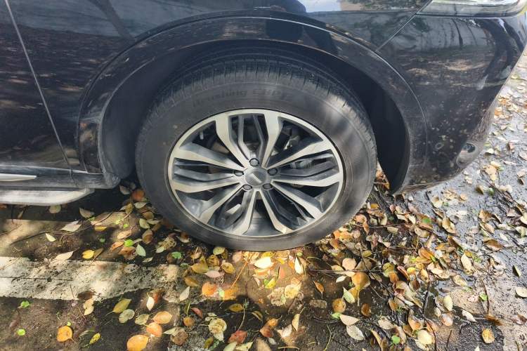 Used Wey Mocha 2021 2.0T Two-Wheel-Drive Premium Edition Right Front Wheel Hub