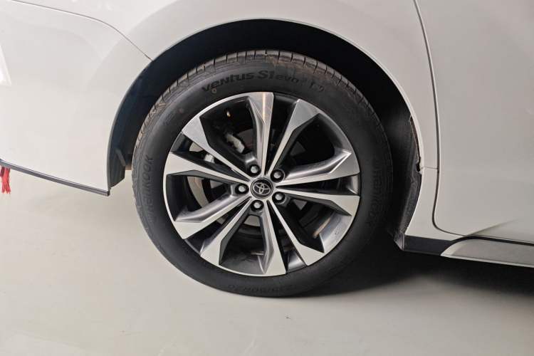 Used Toyota Granvia 2023 2.5L Hybrid Prestige PLUS Edition