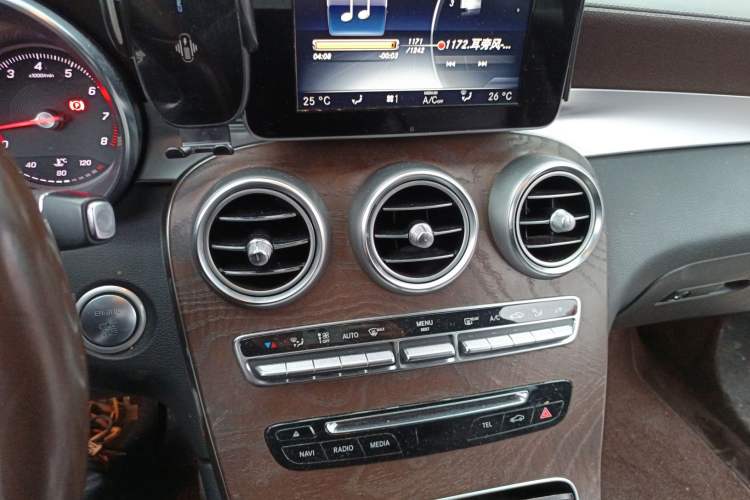 Used Mercedes-Benz GLC 2016 GLC 300 4MATIC Dynamic Model