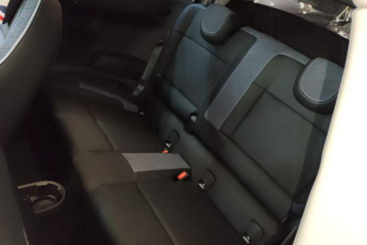 Used MINI Electric COOPER 2024 452km COOPER SE Artist Left Rear Seat