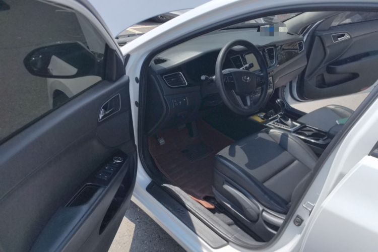 Used Hyundai Mistra 2014 1.8L Automatic Smart GLS
