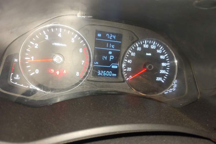 Used FAW Senya R7 2016 1.6L Automatic Luxury Model
