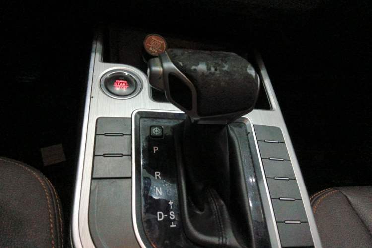 Used FORTHING Joyear X5 2017 1.6L CVT Luxury Model
