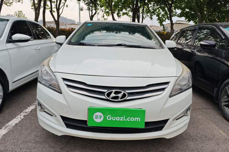 Used Hyundai Verna (older generation) 2014 1.4L Manual Smart GLS Trim Front