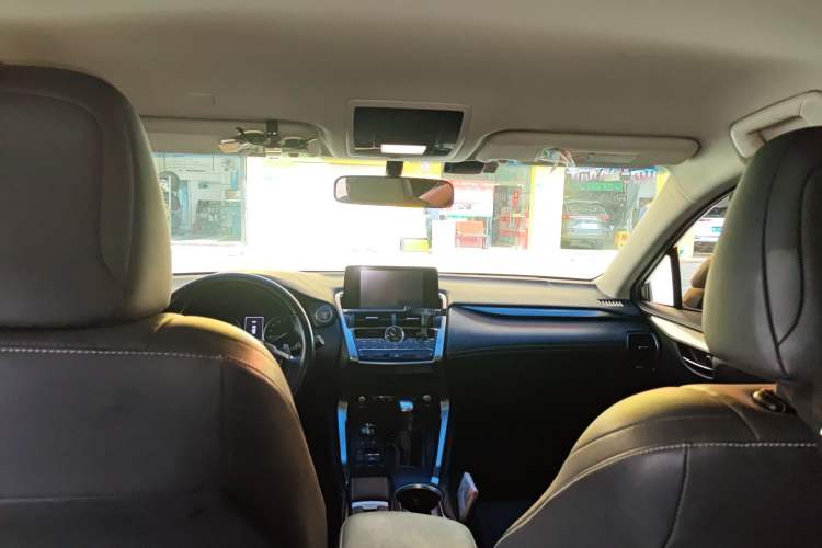 Used Lexus NX 2018 300 Front-Drive Freeline Edition