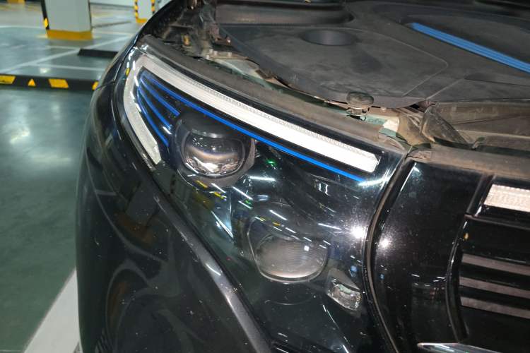 Used Mercedes-Benz EQC 2020 EQC 400 4MATIC Right Front Headlight