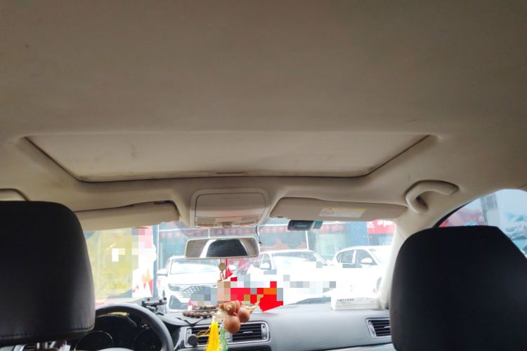 Used Volkswagen Sagitar 2015 1.6L Manual Comfort Model