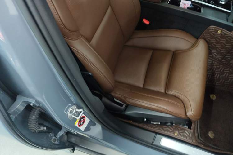 Used Volvo V90 2022 Cross Country B5 AWD Prestige Edition