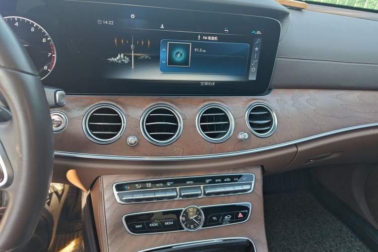 Used Mercedes-Benz E-Class 2020 Facelift E 260 L
