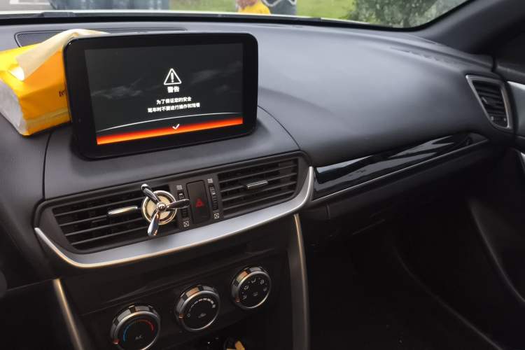 Used Mazda CX-4 2018 2.0L Automatic Two-Wheel Drive Blue Sky Dynamic Version China V Standard