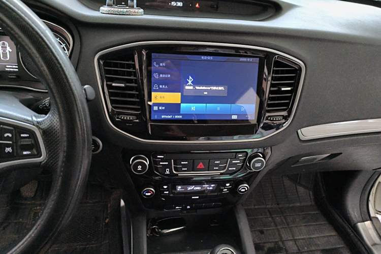 Used Geely Auto Vision X6 2016 1.8L Manual Luxury Model