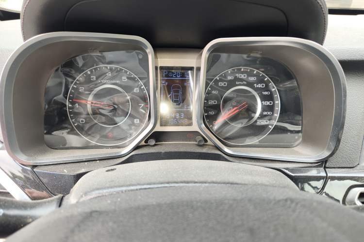 Used Zotye Domy X5 2017 Upgraded Model 1.5T CVT Landlord Edition Odometer Close Up