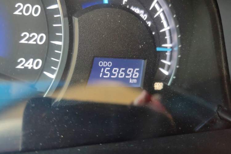 Used Toyota Camry 2012 2.5G Luxury Navigation Edition Odometer Close Up