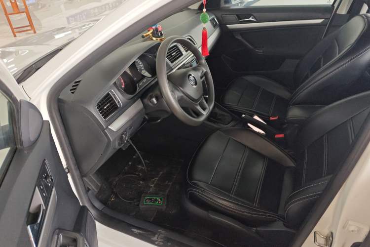 Used Volkswagen Lavida 2017 1.6L Automatic Fashion Edition
