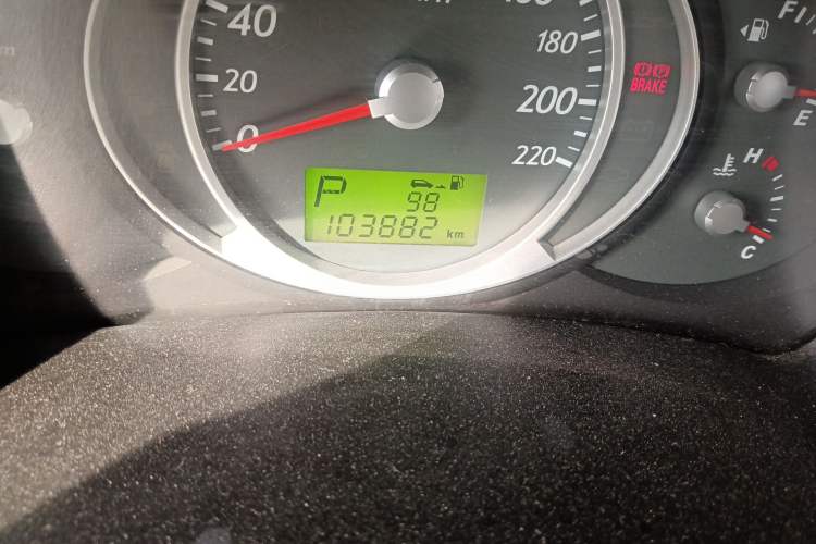 Used Hyundai Tucson 2009 2.0L Automatic Two-Wheel Drive with Sunroof