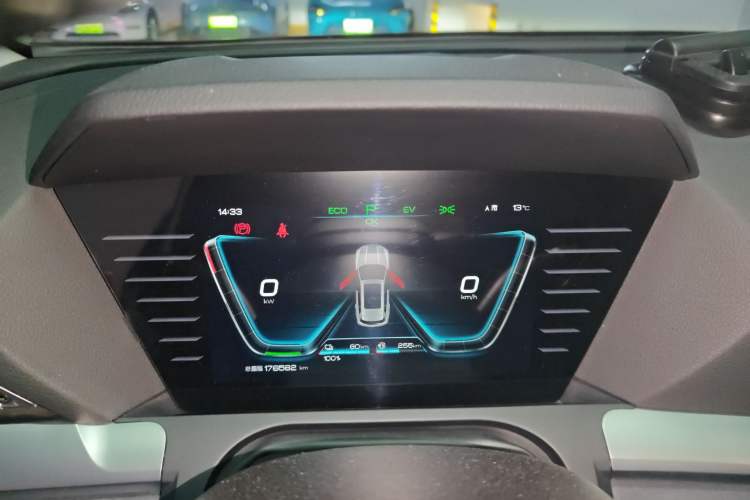 Used BYD Song Pro New Energy 2019 DM 1.5T Four-Wheel Drive Performance Edition Deluxe Model
