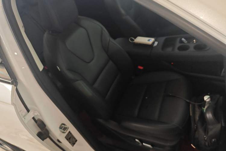 Used Haval Fierce Dragon Max 2025 Hi4 165 Plus Long-Range Version Right Front Seat