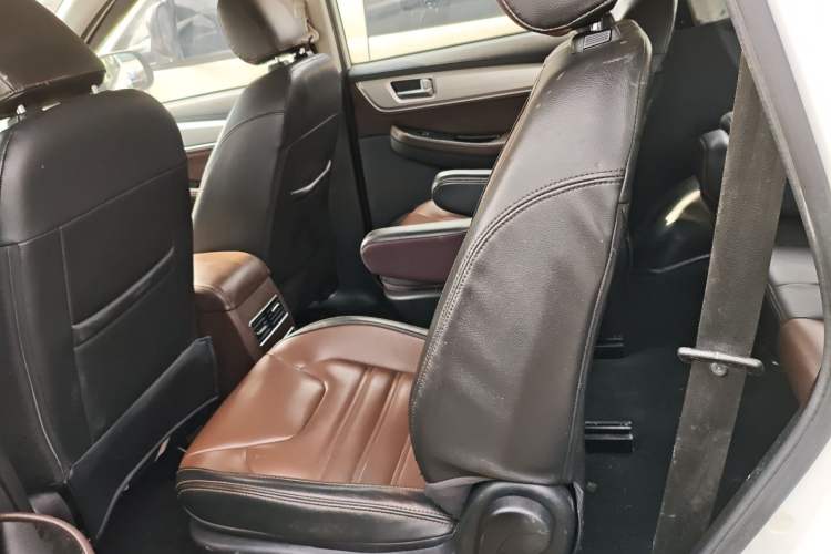 Used FORTHING Joyear X6 2017 Enjoy Series 1.5T Manual Luxury Model
