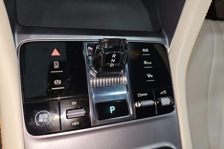 Used BYD Song PLUS New Energy 2024 HONOR Edition DM-i 71km Luxury Model
