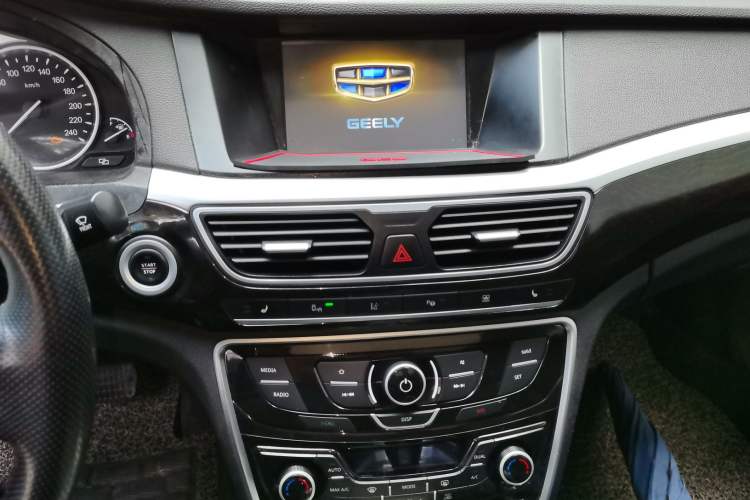 Used Geely Auto Emgrand GT 2015 1.8T Flagship Model
