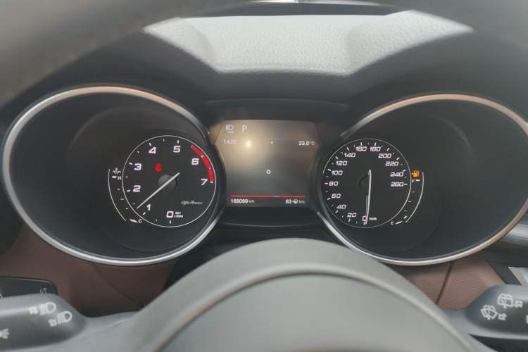 Used Alfa Romeo Stelvio 2017 2.0T 200HP Luxury Edition
