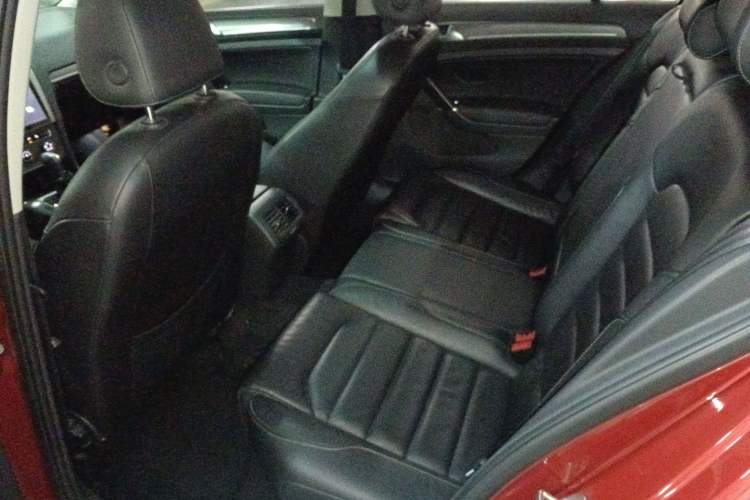 Used Volkswagen Golf 2016 230TSI Automatic Luxury Version