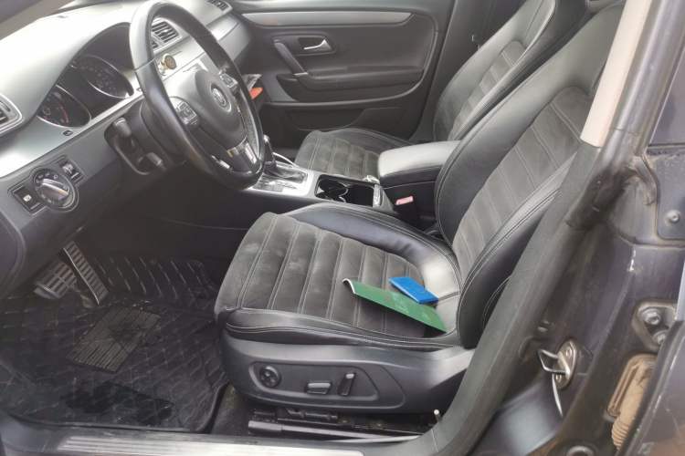 Used Volkswagen FAW-Volkswagen CC 2010 2.0 TSI Luxury Model
