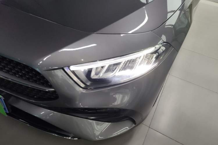 Used Mercedes-Benz A-Class 2024 Updated A 200 L Fashion Version Left Front Headlight