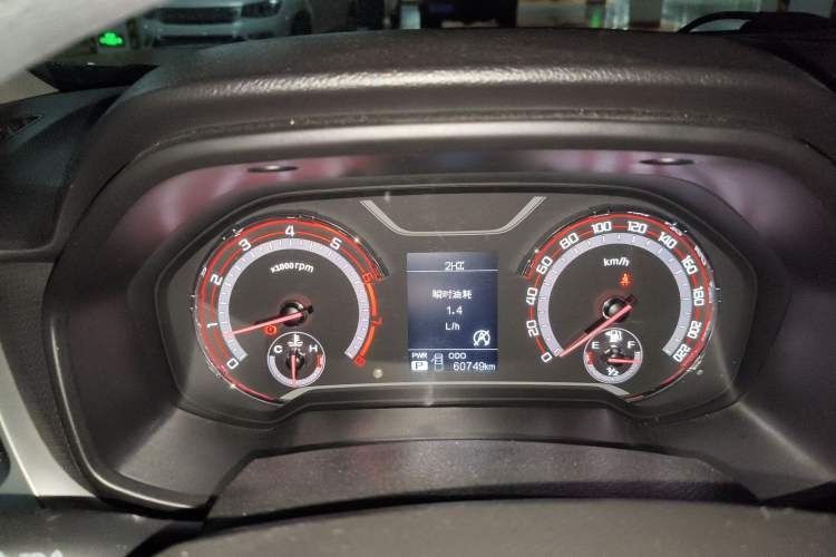 Used SAIC MAXUS T60 2017 2.0T Gasoline Automatic 4x4 High-Ride Elite Standard Cabin Instrument Cluster