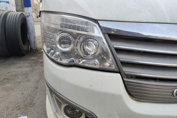 Used Golden Dragon Hiace 