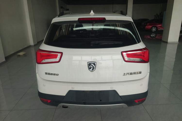 Used Baojun 560 2015 1.8L manual luxury version
