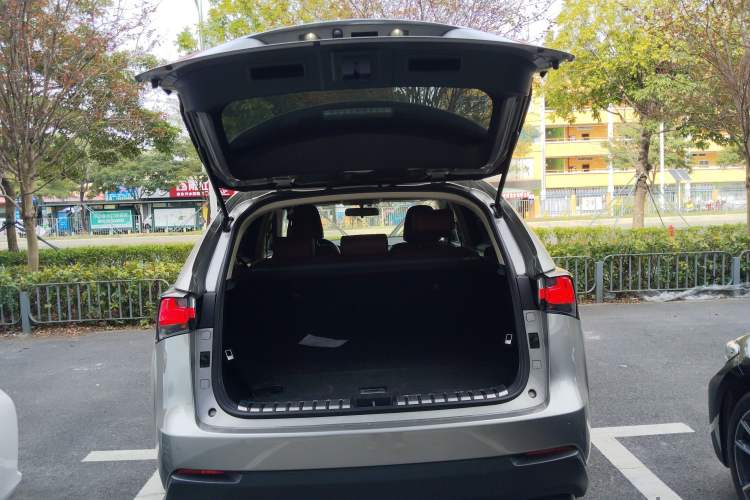 Used Lexus NX 2015 200T All-Wheel-Drive Fēngshàng Edition
