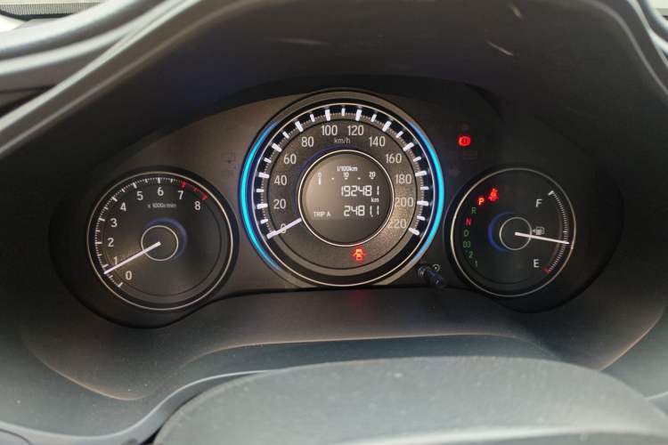 Used Honda Crider 2013 1.8L automatic luxury edition